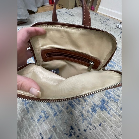 Leather Backpack - Picture 4 of 7